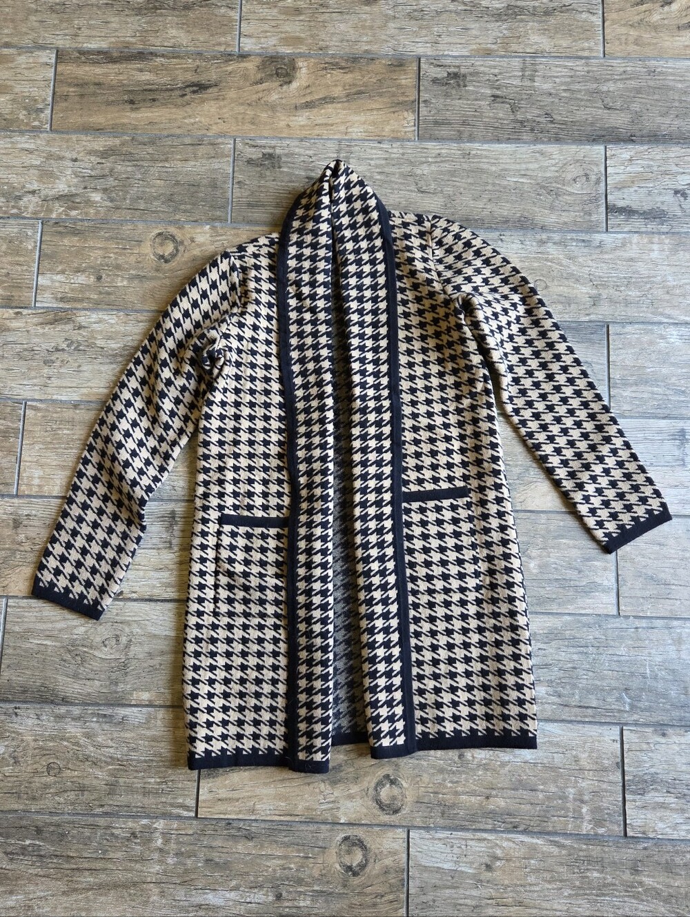 Ann Taylor Houndstooth Cardigan